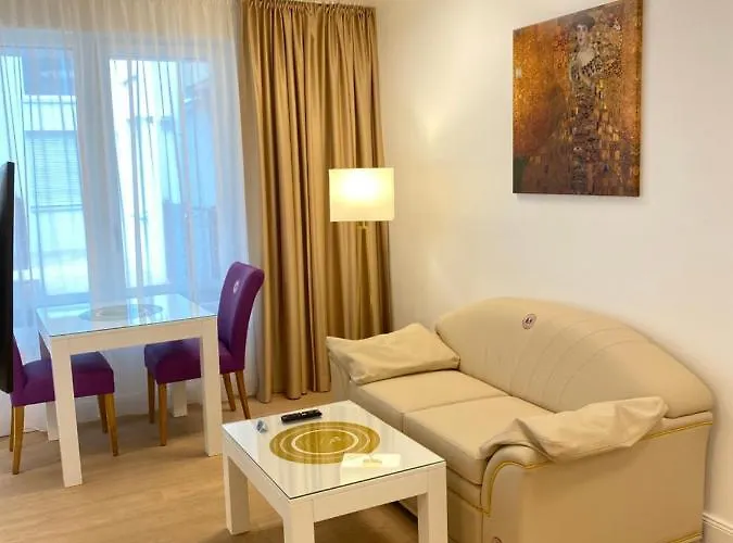 Steiner Residences Vorgartenstrasse