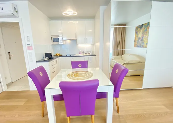 Steiner Residences Vorgartenstrasse *